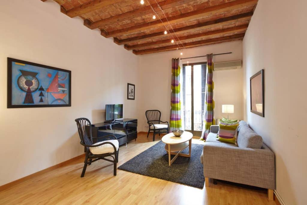 Beautiful Apartment In Eixample Barcelona Quarto foto